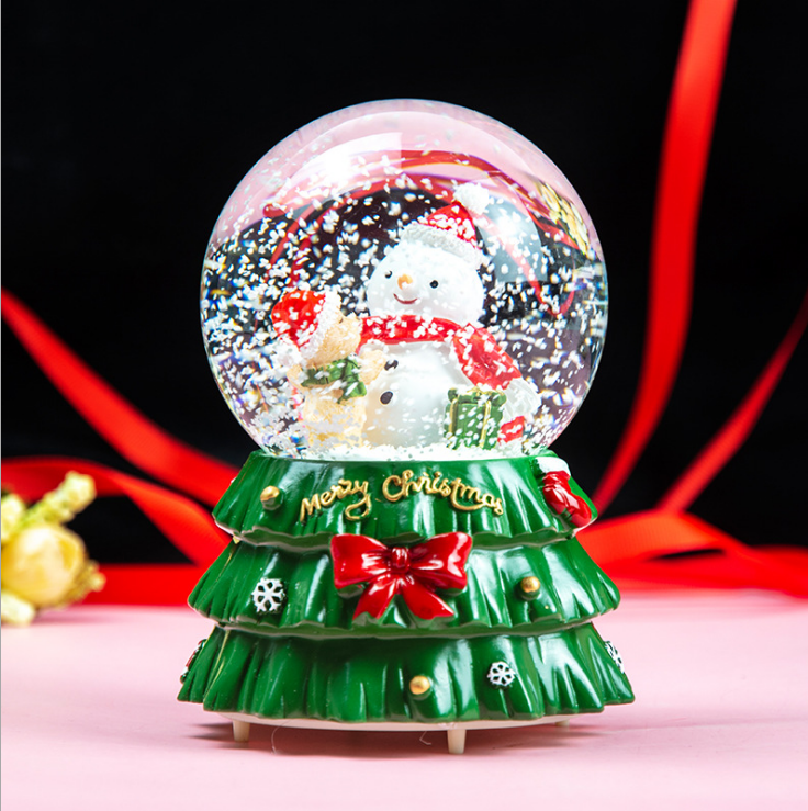 Новогодний снежный шар с корпоративным символом внутри. Минимальный тираж - 500 штук